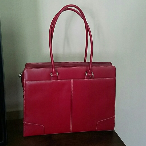 Targus Handbags - 🎁🔥Targus Leather Laptop Purse☆